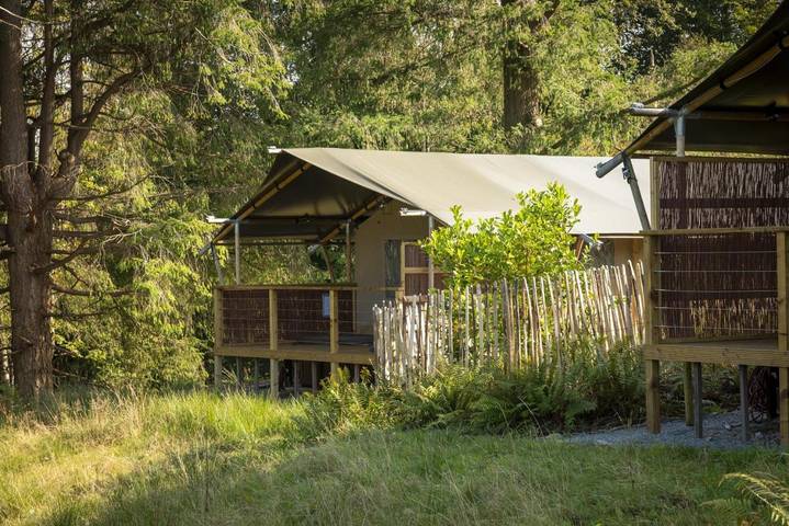 Glamping for 2 people, with balcony and view in Lake Windermere