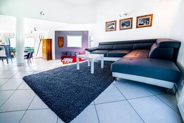 Gîte pour 10 Personnes dans Pugny-Chatenod, Bauges, Photo 3