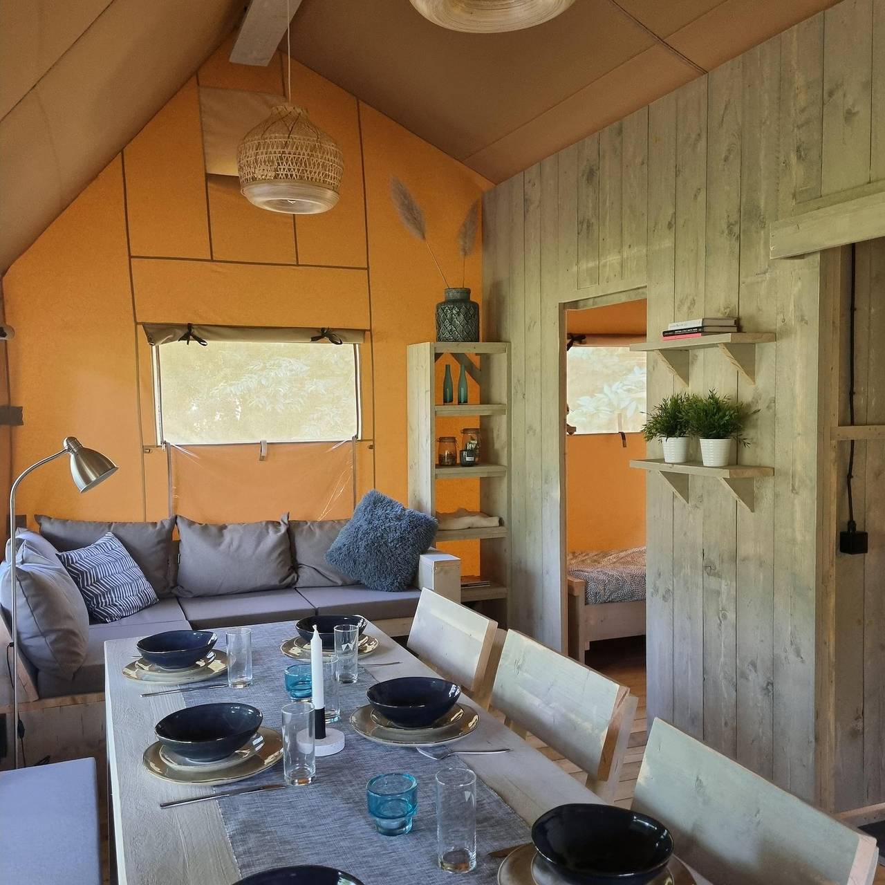 Vakantiehoeve Si-Es-An — Ranger Lodge | 6 Personen in Hardenberg, Regio Zwolle