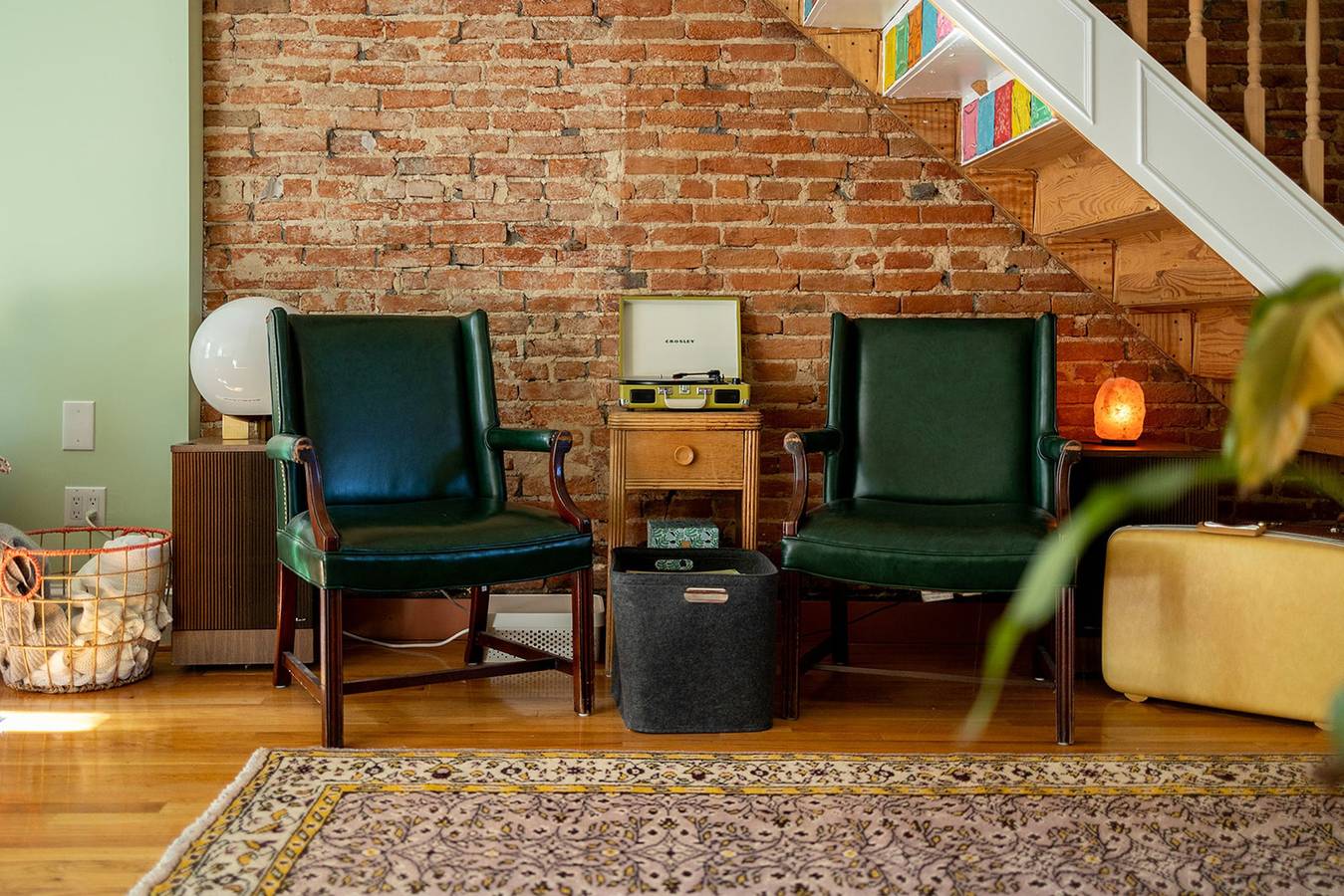 Apartamento entero, Wyatt's Saloon | Guest House 2 | Fells Point in Baltimore, Maryland