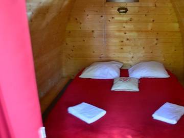 Camping pour 2 Personnes dans Bar-sur-Aube, Aube, Photo 2