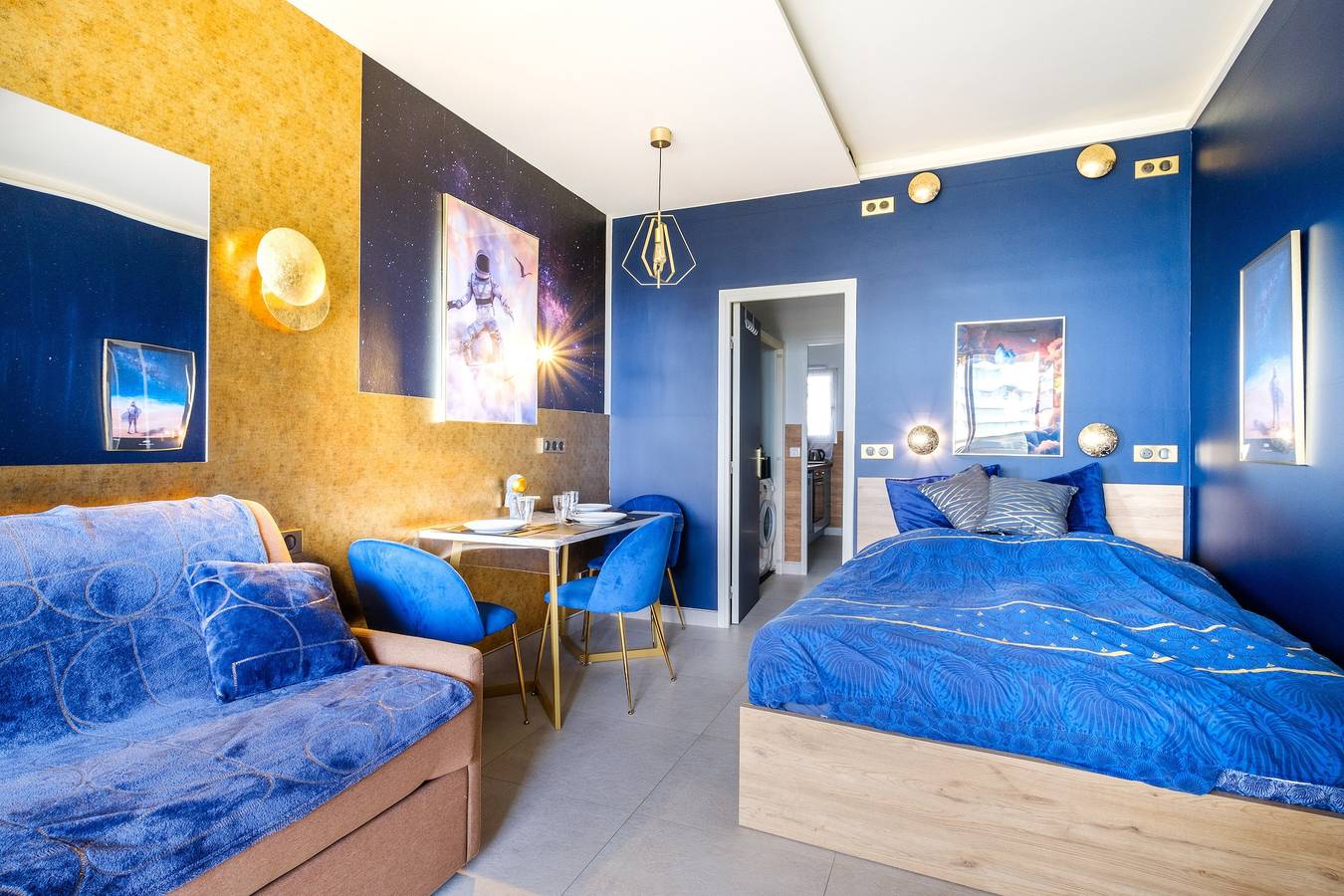 Entire studio, Studio Apartment '4p Blacon Vue Mer - Parking' with Balcony in Villeneuve-Loubet Plage, Villeneuve-Loubet