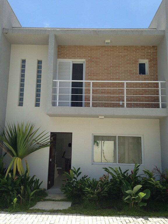 Neue 3-Schlafzimmer-Haus in Wohnanlage in 100 m. der strand. Großartige Lage in São Sebastião, Região Metropolitana do Vale do Paraíba e Litoral Norte