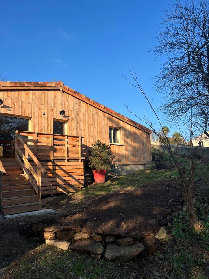 Location de vacances pour 2 personnes, avec jardin ainsi que vue et terrasse dans Sèvremont - 2