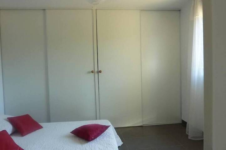 Location de vacances pour 5 personnes, avec jardin et terrasse, animaux acceptés à Sollacaro - 4