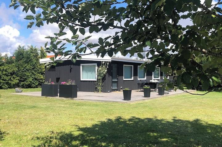 Vacation rental for 5 people in Zealand