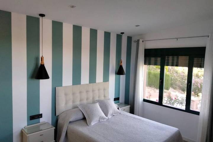 Casa rural para 8 personas, con piscina además de jardín y vistas en Sierra Mágina - 4