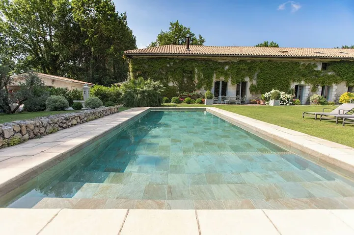Ferienhaus für 12 Personen, mit Garten und Whirlpool - 1