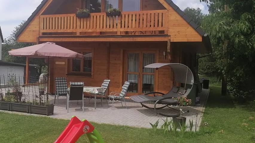 Ferienhaus für 4 Personen, mit Balkon und Garten in Steinen (Westerwald)