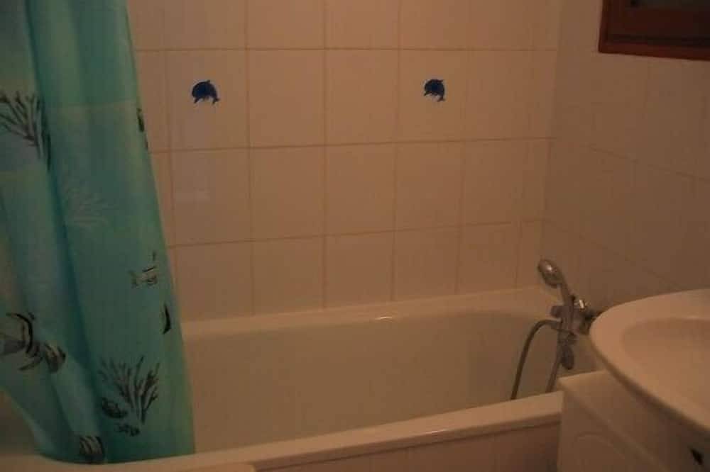 Entire apartment, Houlgate Calvados (Lower Normandy in Saint-Sauveur-de-la-Mer, Lisieux region