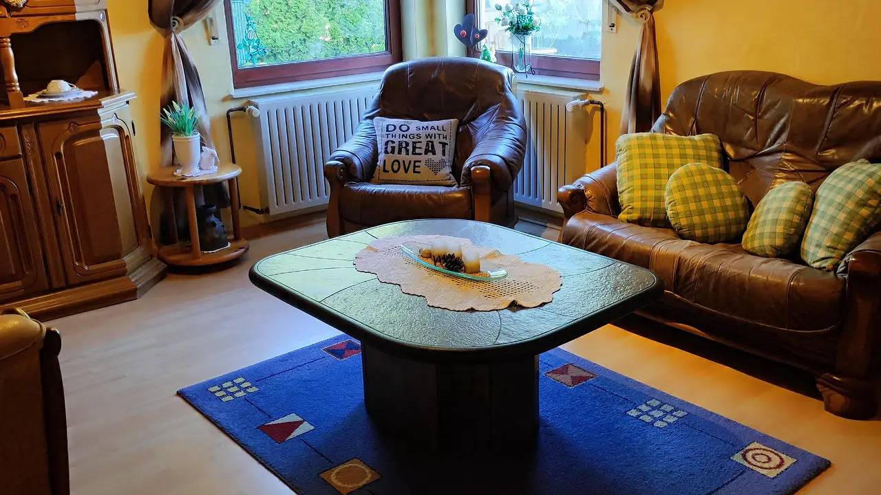 Ganze Ferienwohnung, Ferienwohnung für 4 Personen (35 m²) in Langenfeld in Langenfeld, Osteifel