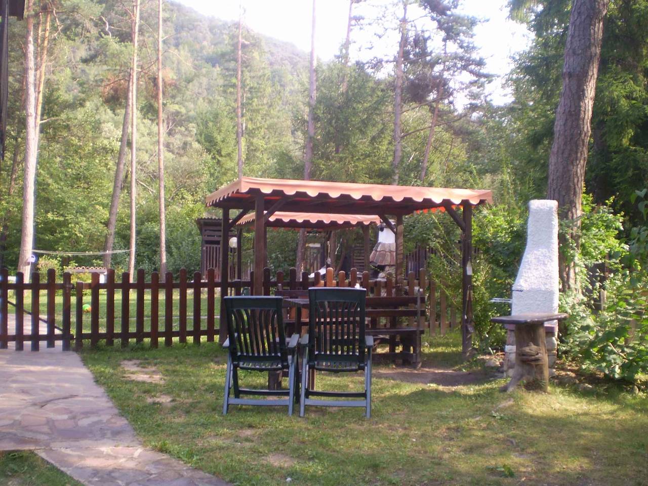 Ganze Ferienwohnung, Ferienwohnung 100 m dal lago di Ledro in Val Maria-pur, Ledro