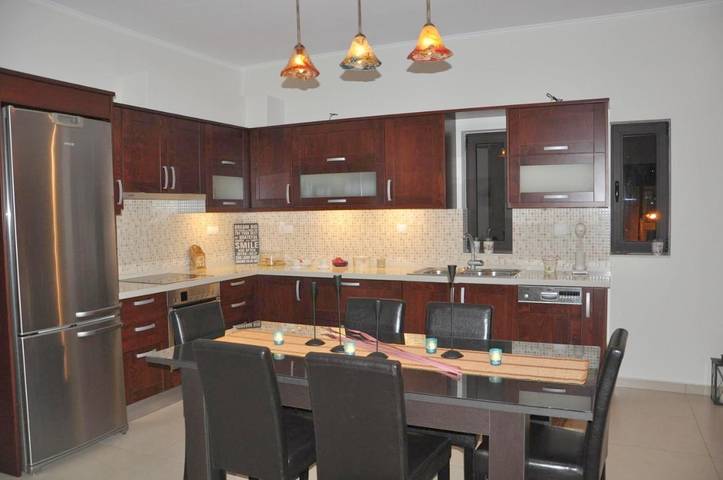 Gîte pour 7 personnes, avec vue et jardin, animaux acceptés dans Makri Gialos - 3