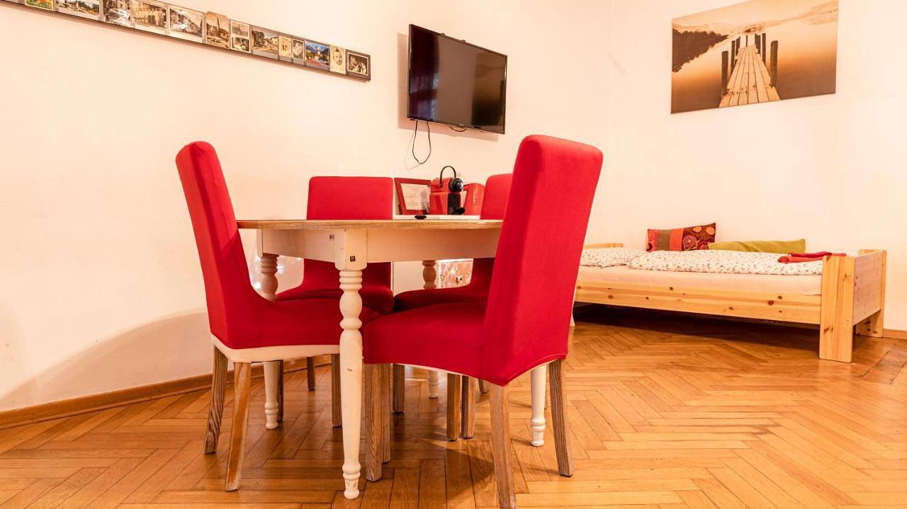 Standard Single Room with Shared Bathroom in Zentrum-Bozner Boden-Rentsch, Bozen