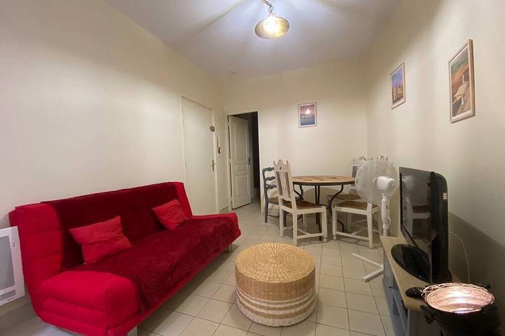 Gîte pour 4 personnes, avec terrasse dans Theatre Du Balcon - 4