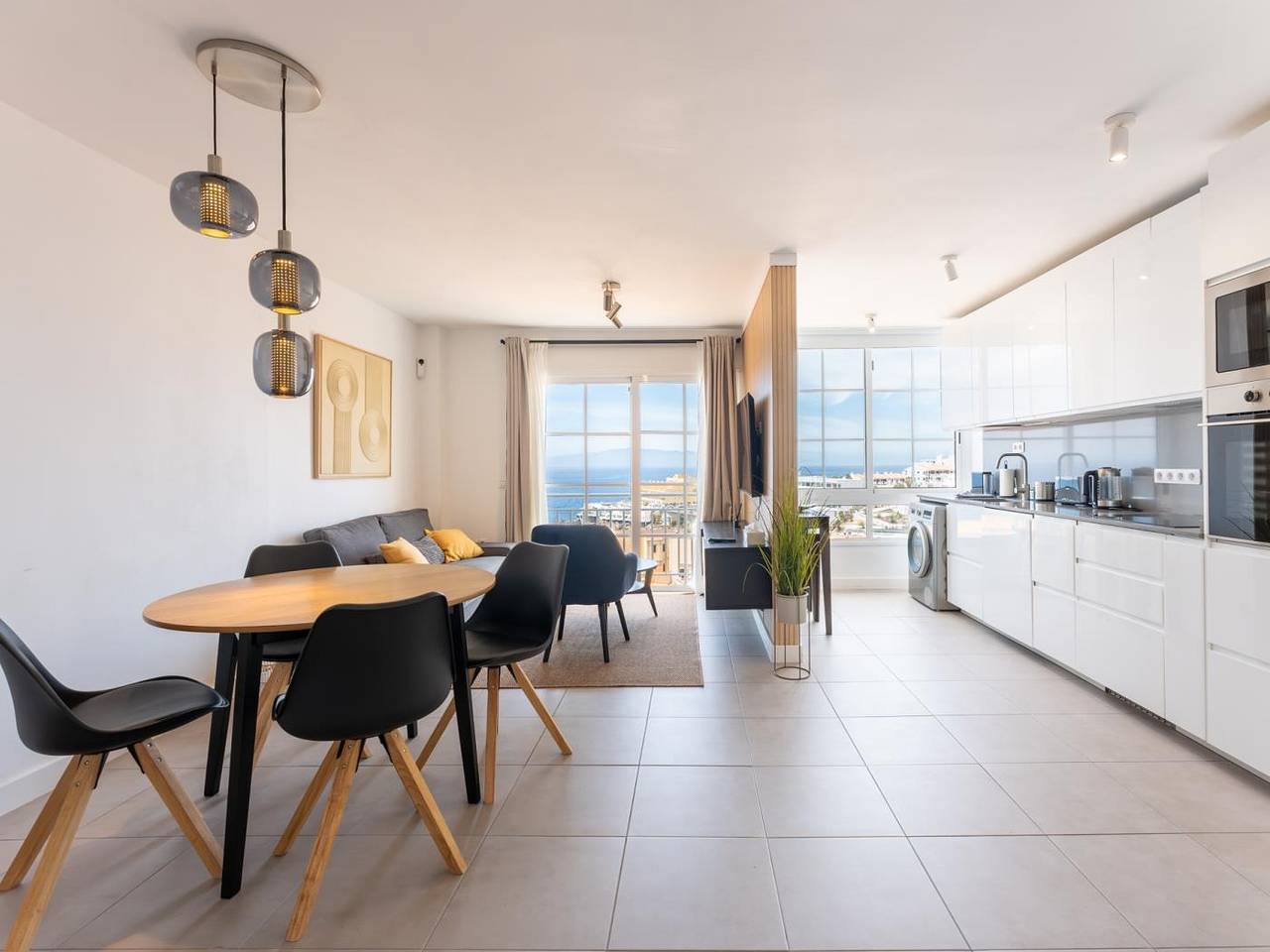 Apartamento vacacional entero, Apartamento Callao Sunset, vistas al mar y piscina in La Postura, Adeje
