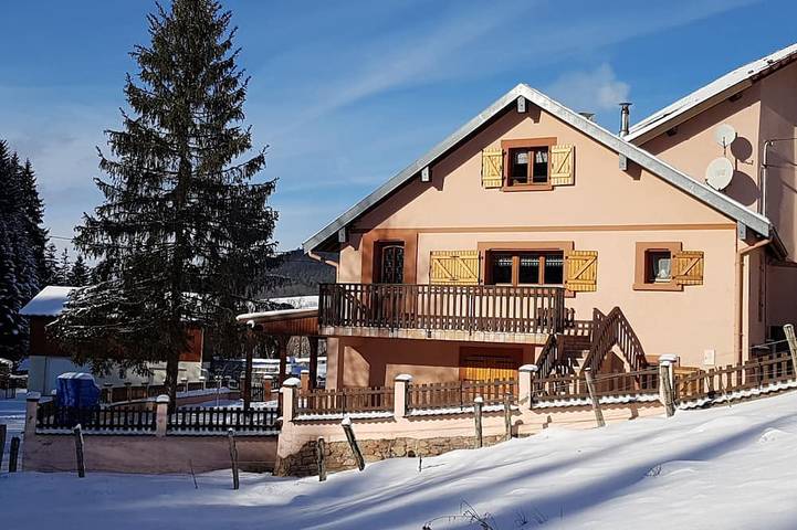 Gîte pour 5 personnes, avec jardin et terrasse dans Vienville