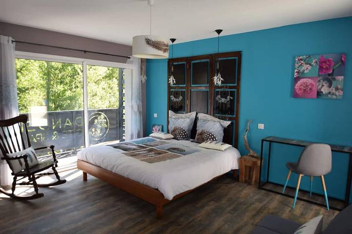 Villa 5*  Gorges du Tarn, climatisation, piscine, jacuzzi, sauna, plage avec vue in Mostuéjouls, Parc naturel régional des Grands Causses