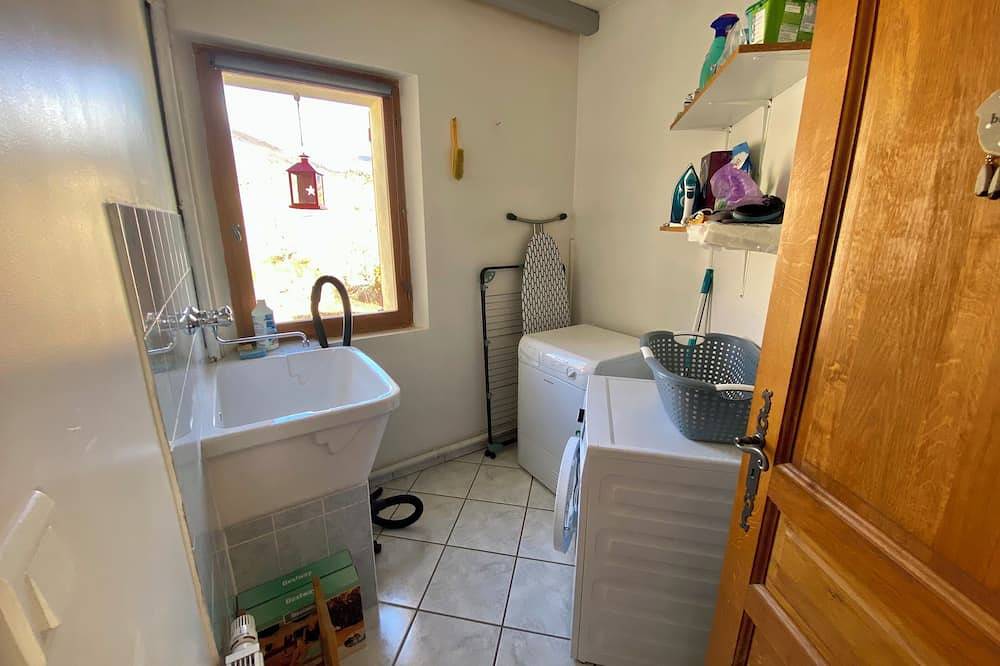 House classified 5 ***** with swimming pool in the heart of the Jabron valley in Les Omergues, Région de Forcalquier