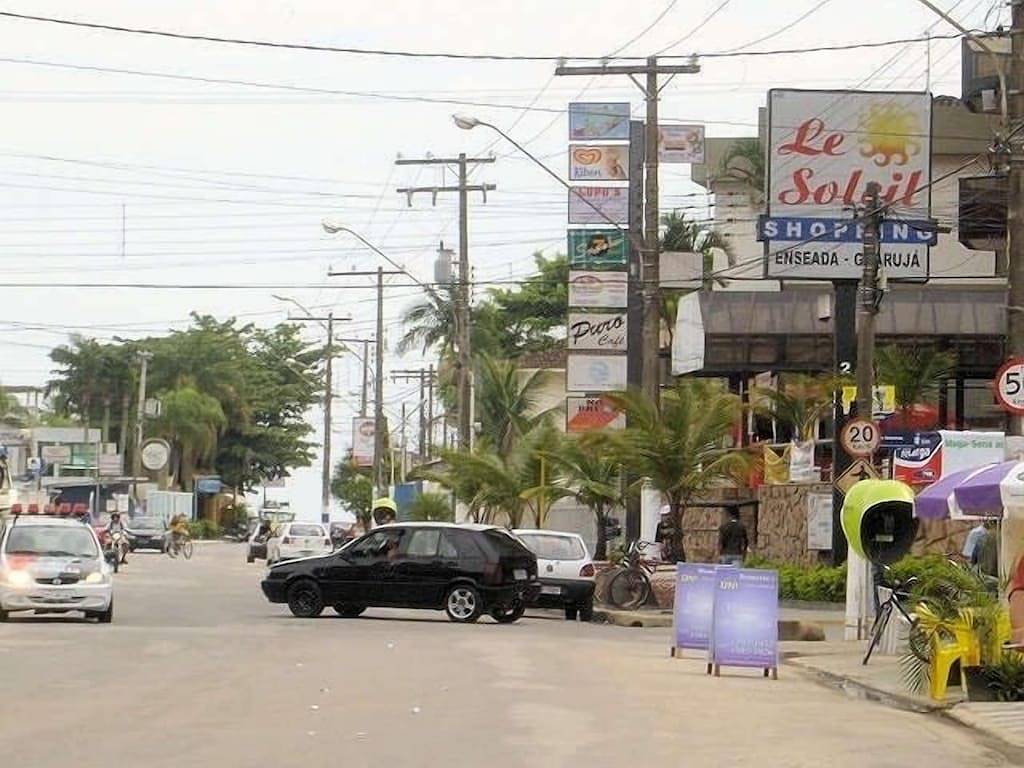 Ganze Wohnung, Apto Bucht 2 Blocks vom Meer für 6 Personen in Tortuga (Guarujá), Praia da Enseada (Guarujá)