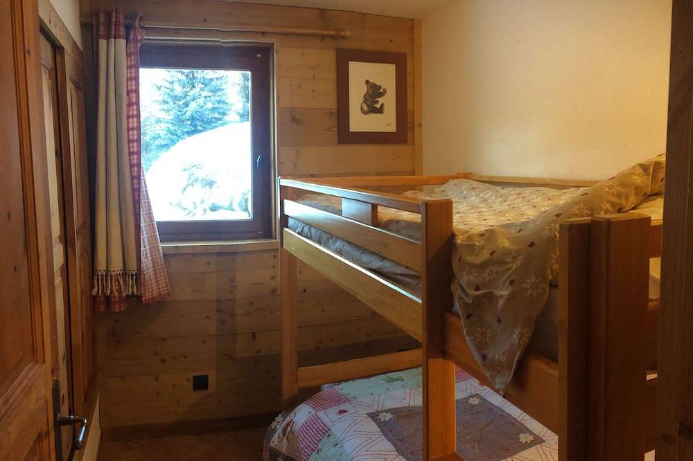 Appartement entier, Rez De Jardin De Chalet Au Coeur Du Village De Molines En Queyras 4 Personnes in Molines-en-Queyras, Queyras