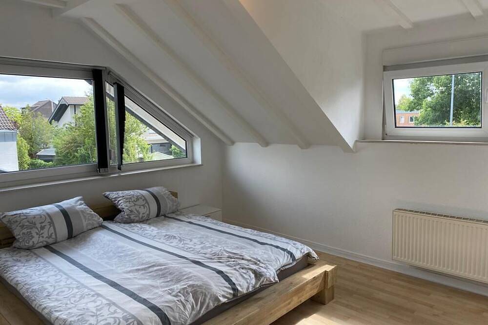 Ganze Wohnung, Schicke kinderfreundliche Wohnung mit Balkon, Grill Playstation in Köln Pulheim in Pulheim, Rhein-Erft-Kreis