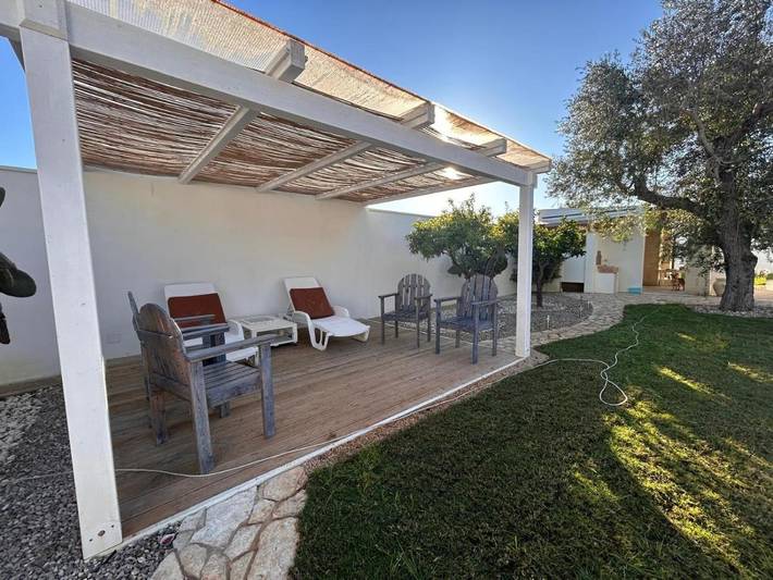 Villa per 5 persone, con Terrazza e Giardino a Squinzano
