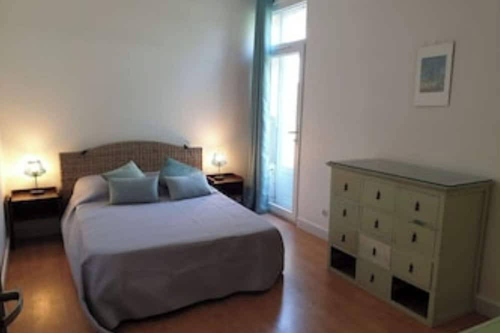 Appartement entier, Manade Blanc, Gîte pour 9 Personnes in Arles, Côte méditerranéenne (France)