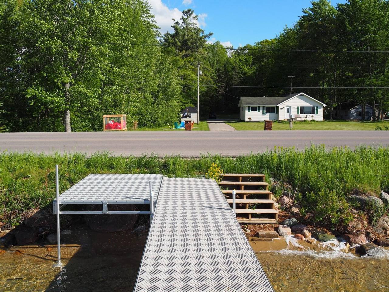 Manist-easy - Lakefront with Dock and Kayaks! in Kalkaska County