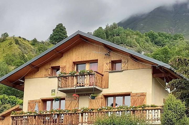 Location de vacances pour 4 personnes, avec jardin et balcon, animaux acceptés à Albiez-Montrond