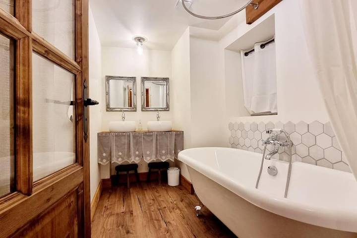 Location de vacances pour 16 personnes, avec sauna ainsi que jardin et vue à Arvieux - 4