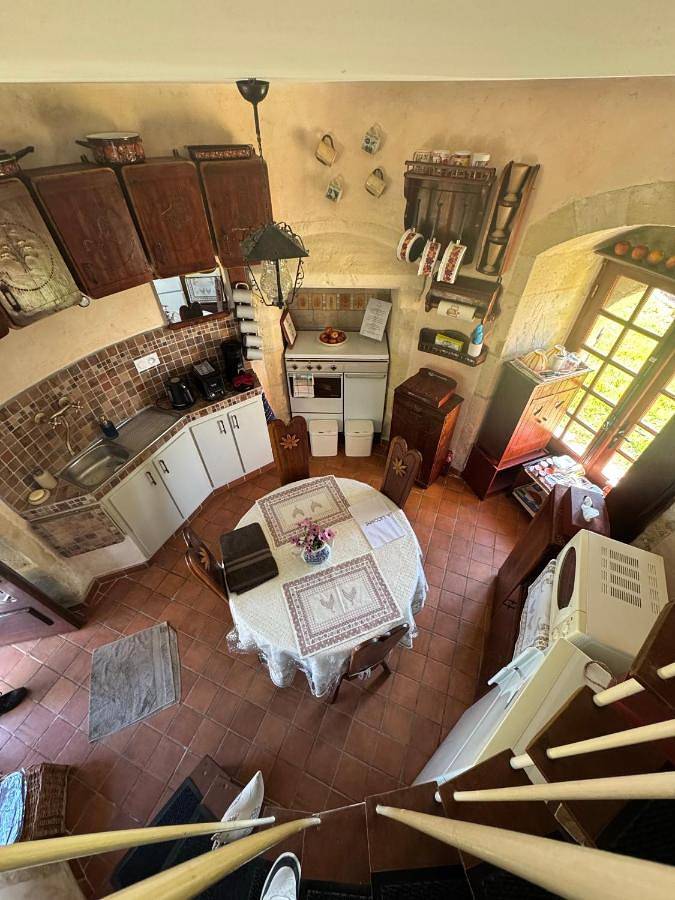 Location de vacances pour 2 personnes, avec jardin ainsi que terrasse et vue à Saint-Savinien - 4