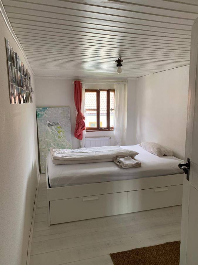 Ferienwohnung für 2 Personen, mit Garten und Terrasse, mit Haustier - 1