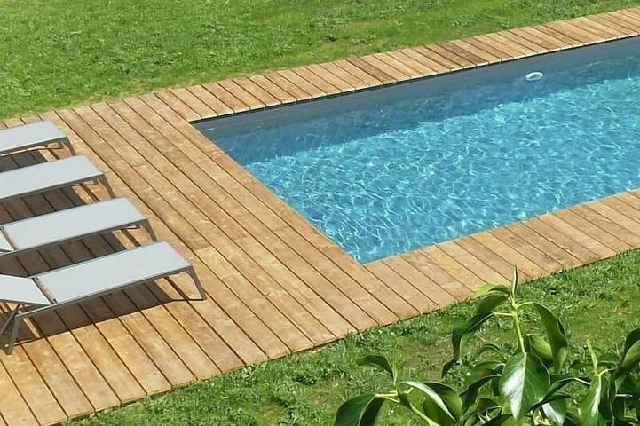 Gîte pour 11 personnes, avec Terrasse et Piscine à Chaix