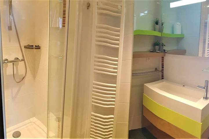 Entire apartment, The Plomarc'h on Douarnenez Bay in Douarnenez, Iroise
