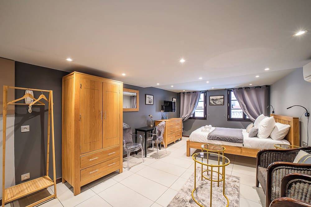 Appartement entier, Escapade Urbaine : Suite Maillol au Centre avec Wifi Gratuit in Perpignan, Côte d'Améthyste