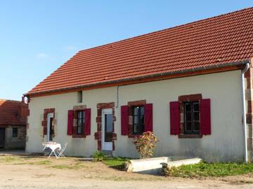 Gîte pour 8 personnes, avec jardin et terrasse, animaux acceptés dans Vaumas