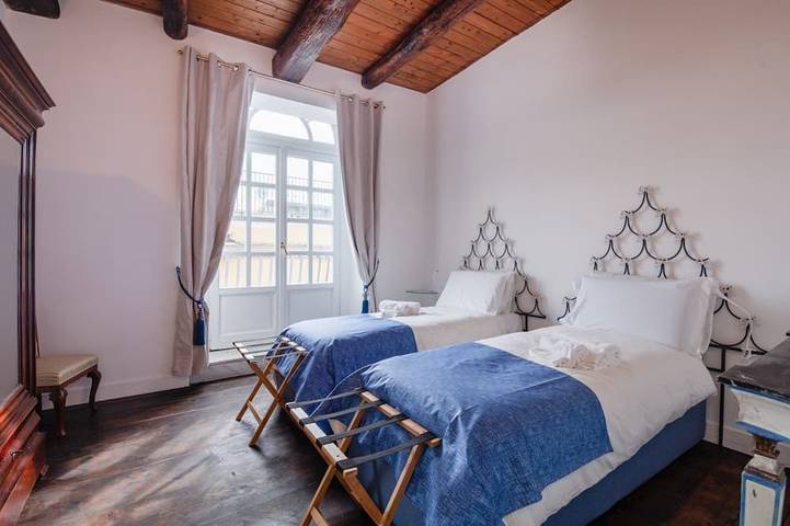 Ganze Wohnung, Benedetto Croce: eine Wohnung mit spektakulärem Ausblick im Palazzo Marigliano in Neapel, Neapel Provinz