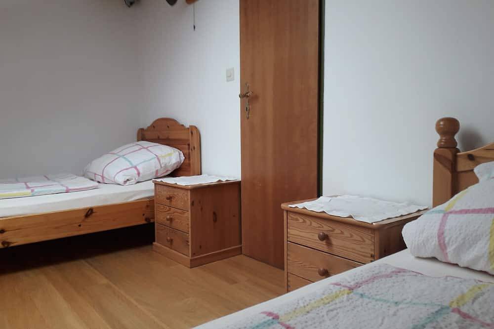 Ganze Wohnung, Ferienwohnung Chiemgau Waging am See in Waging am See, Rupertiwinkel