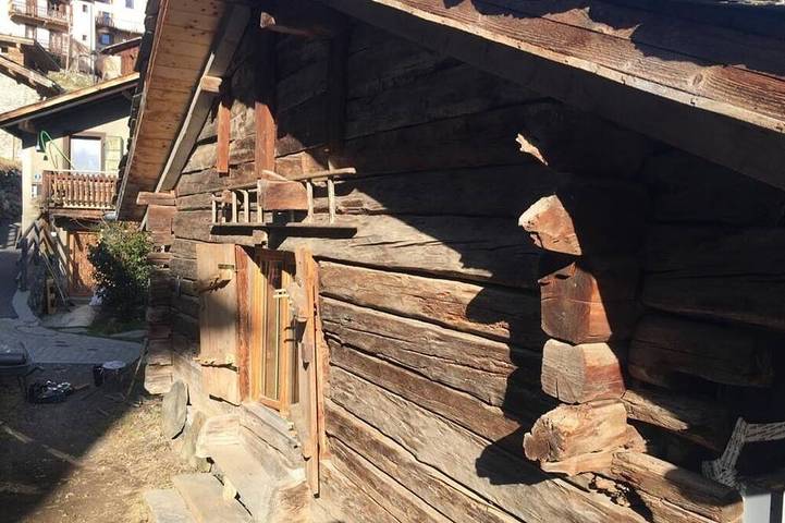 Authentic chalet in Salvan, Martigny - Val de Bagnes & Umgebung