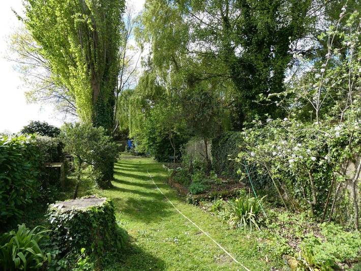 Location de vacances pour 3 personnes, avec jardin et vue à Nonant