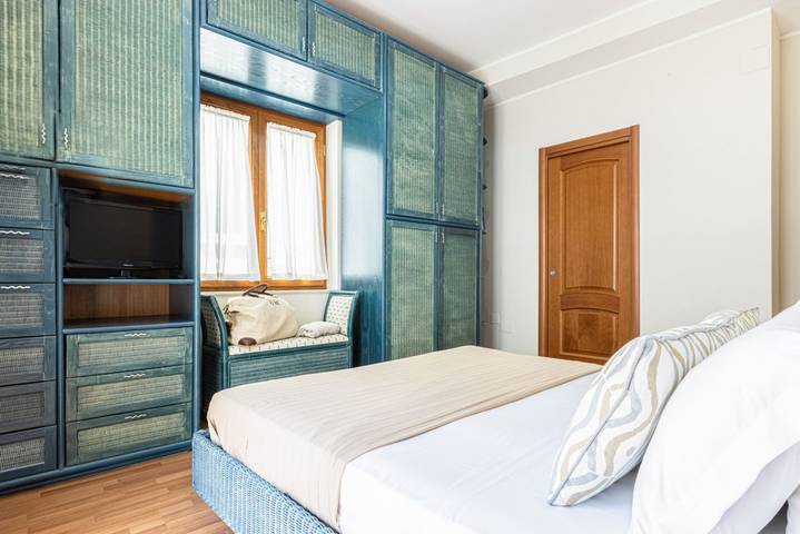 Appartamento intero, Appartamento vacanze per 6 persone con balcone/terrazza in Spiaggia pubblica di Sorrento, Sorrento