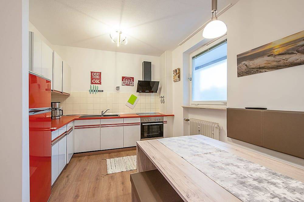 Ganze Wohnung, Modern, geräumig, familienfreundlich -Free wifi - 65qm alleine mit Sonnenbalkon in Erlangen, Franken