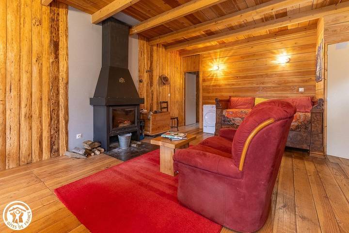 Gîte pour 2 personnes, avec jardin et terrasse, animaux acceptés à Orcival (Puy-de-Dôme) - 3