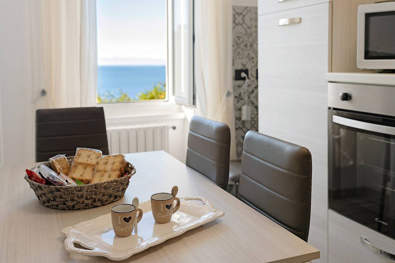 Ganze Wohnung, Apartment 'Casa Di Alida' mit Meerblick, Wlan und Klimaanlage in Camogli, Riviera di Levante