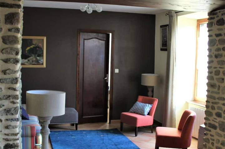 Location de vacances pour 5 personnes, avec jardin, animaux acceptés