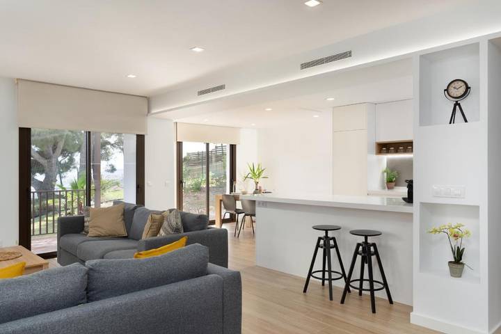 Casa rural para 10 personas, con Balcón y Terraza además de Jardín y Piscina en Santa Susana - 3