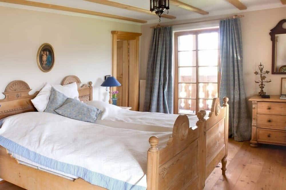 La Pause Musicale, Near Salzburg, Austria, Luxury Chalet, Swimming Lake in Traunstein, Chiemsee