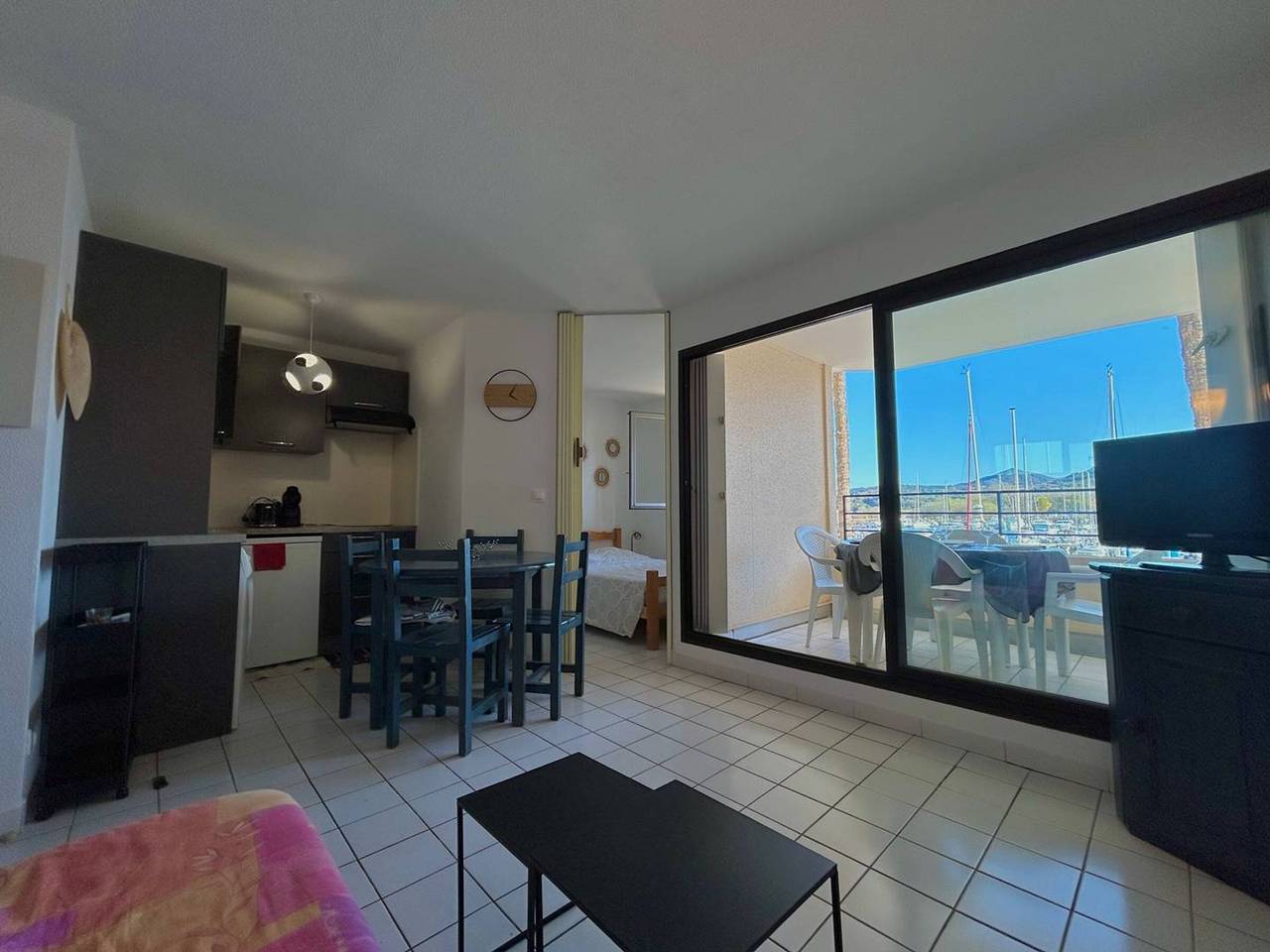 Ganze Wohnung, 2-Zi. Kabine 4 Pers. nahe Strand, Parkplatz, Hafenblick - Argelès in La Côte Vermeille, Argelès-sur-Mer
