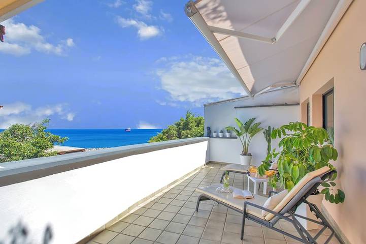 Appartamento per 4 persone, con terrazza e giardino in San Andres